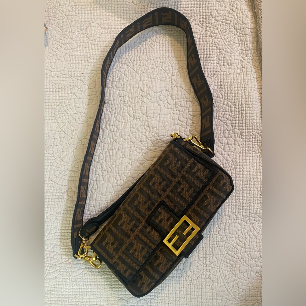 Fendi purse